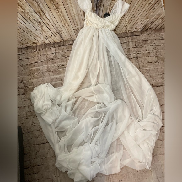 NWT DOSE white/off white cotton/chiffon maternity special event long gown size S - Picture 3 of 6